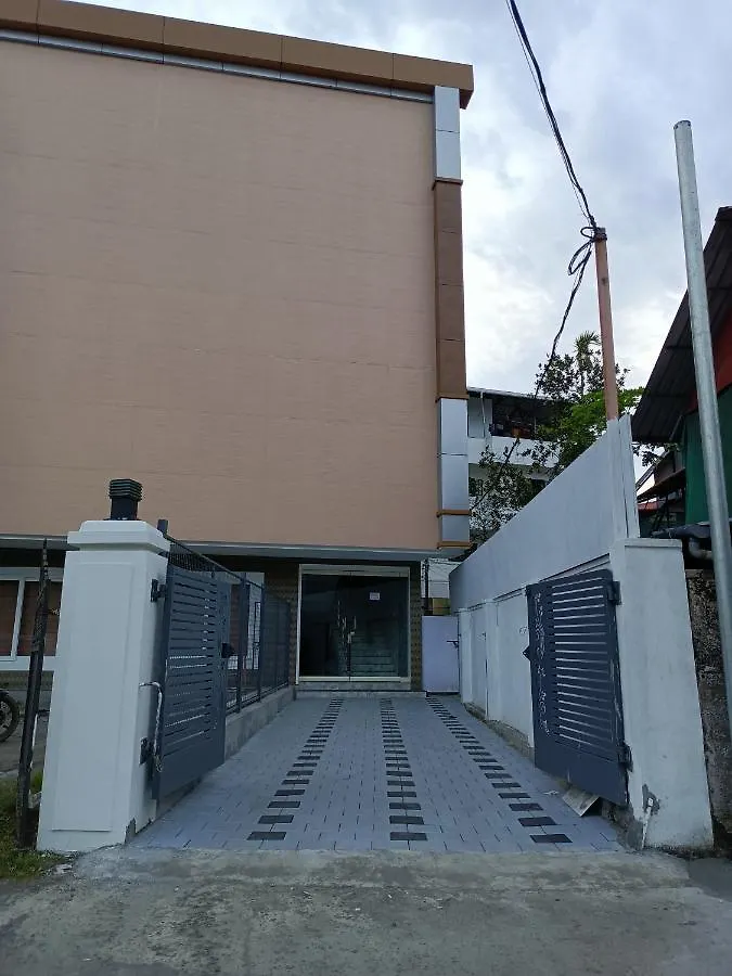 Hadiya Suites Kochi Aparthotel